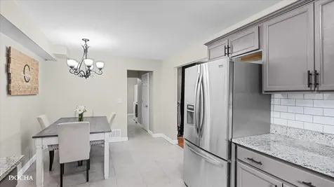 1210 Camden Lane Aurora IL 60504