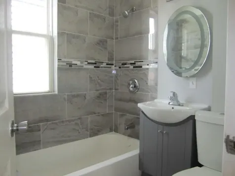 846 North Saint Louis Avenue Chicago IL 60651