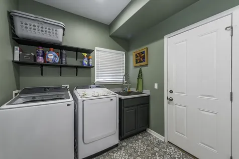 301 English Lane Winthrop Harbor IL 60096