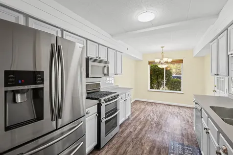 6855 Forestview Drive Oak Forest IL 60452