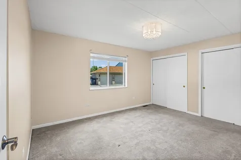 6855 Forestview Drive Oak Forest IL 60452