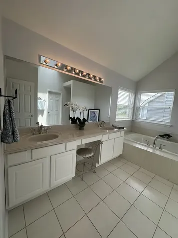 39W219 East Mallory Drive Geneva IL 60134