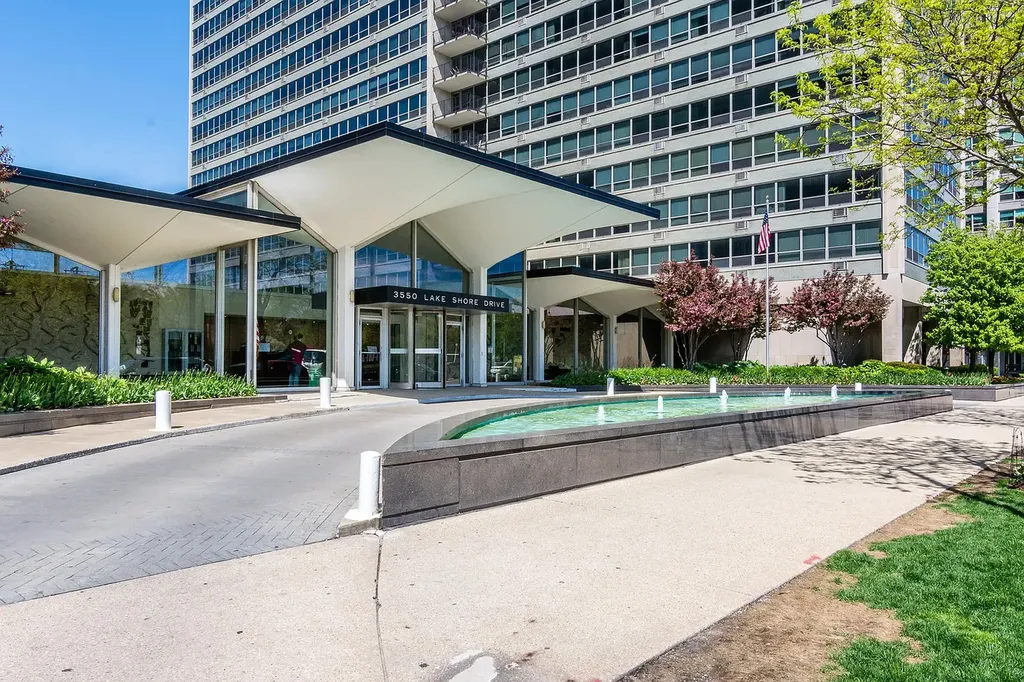 3550 North Lake Shore Drive Chicago IL 60657
