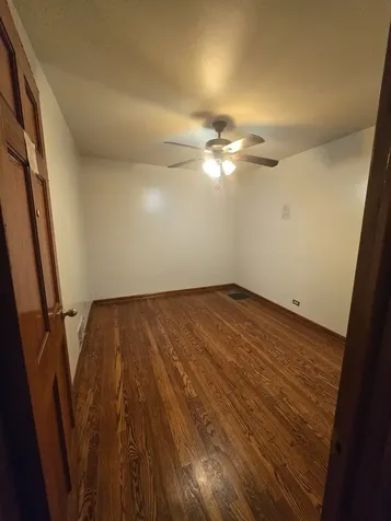 7124 South Troy Avenue Chicago IL 60629