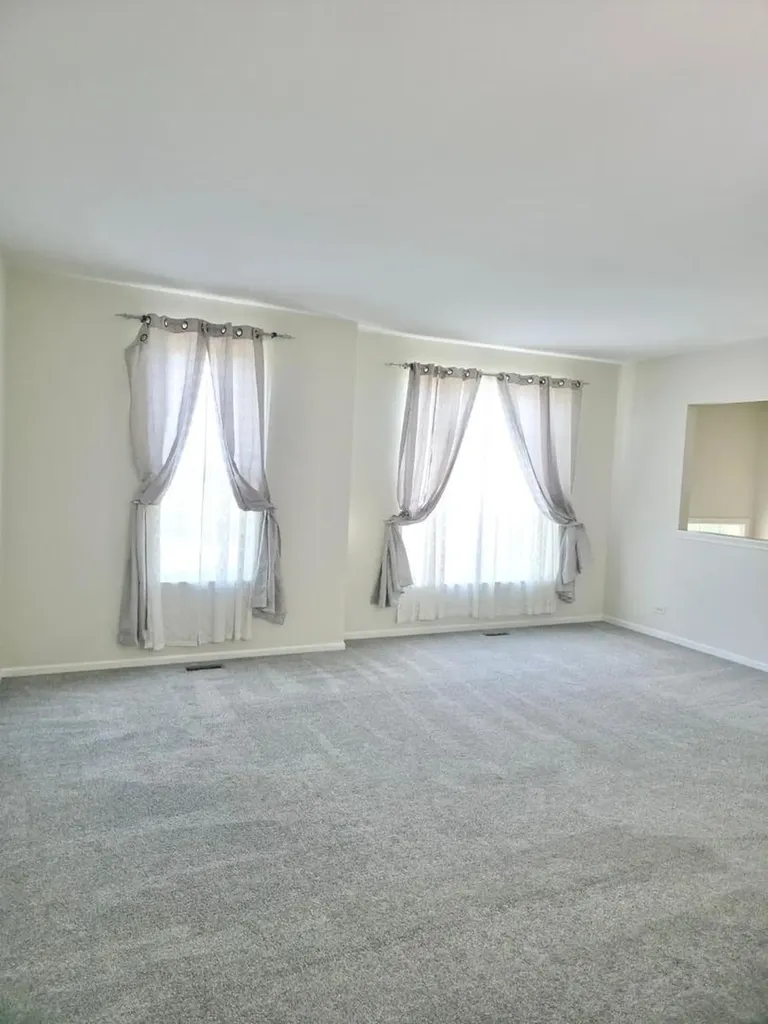 3407 Bradbury Circle Aurora IL 60504