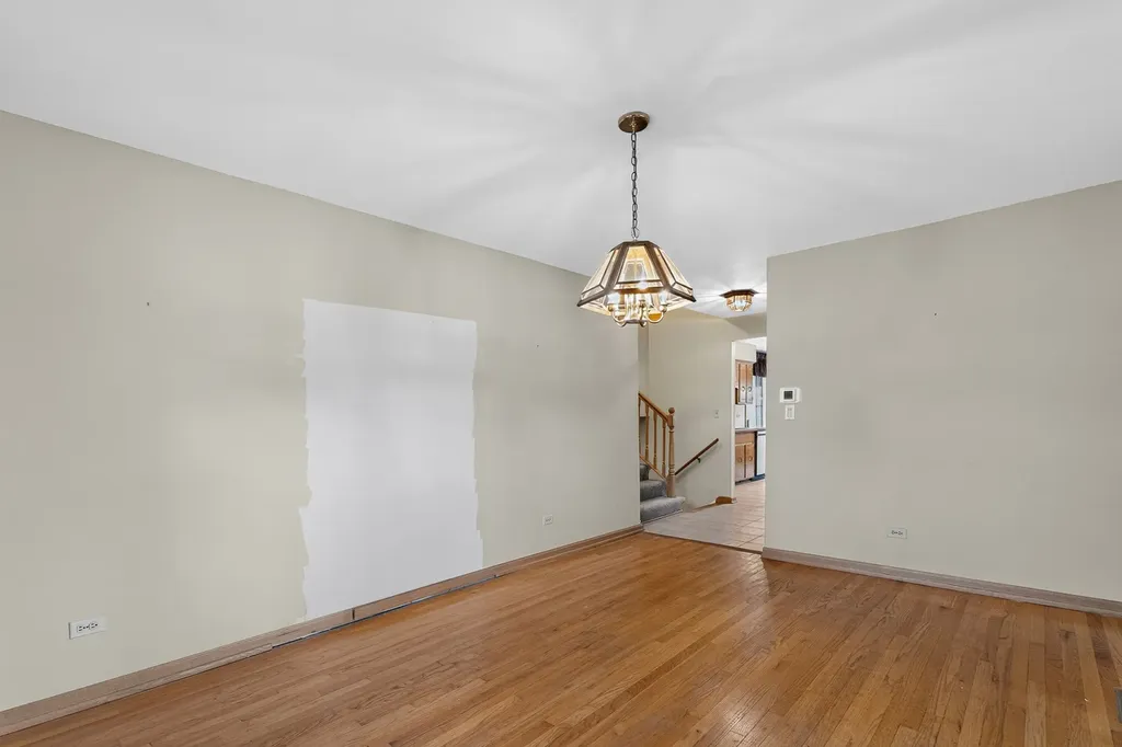 7305 Summit Road Darien IL 60561