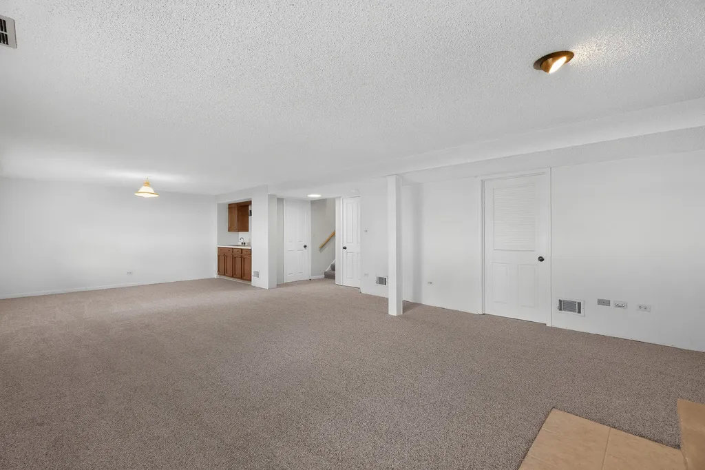 7305 Summit Road Darien IL 60561