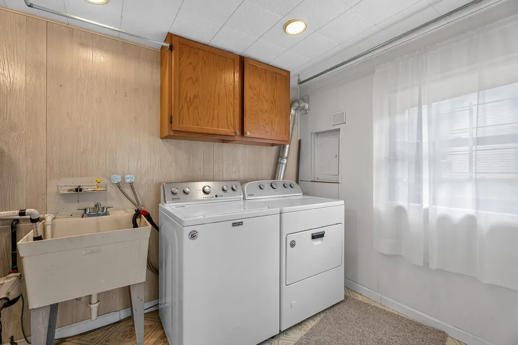 7305 Summit Road Darien IL 60561