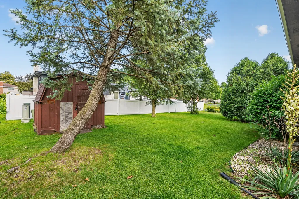 7305 Summit Road Darien IL 60561