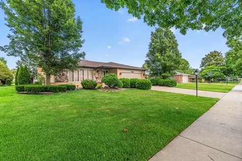 7305 Summit Road Darien IL 60561