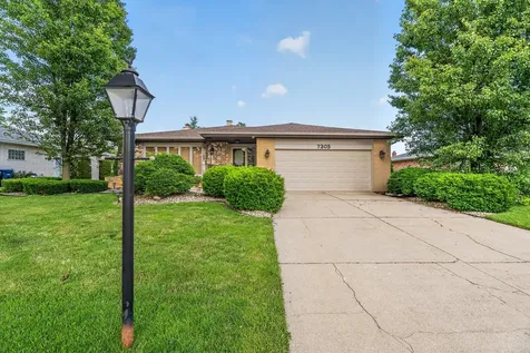 7305 Summit Road Darien IL 60561
