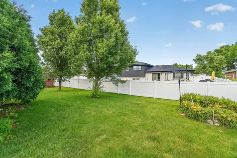 7305 Summit Road Darien IL 60561