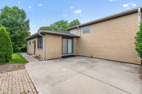 7305 Summit Road Darien IL 60561
