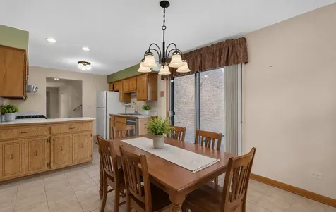 7305 Summit Road Darien IL 60561