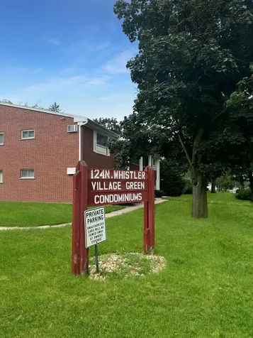 124 North Whistler Avenue Freeport IL 61032