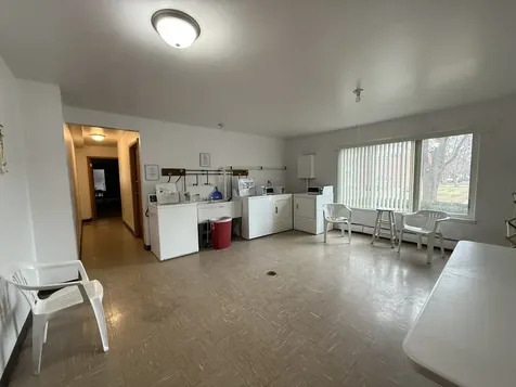 124 North Whistler Avenue Freeport IL 61032