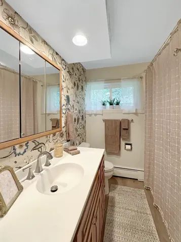 124 North Whistler C4 Avenue Freeport IL 61032