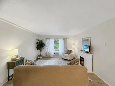 124 North Whistler C4 Avenue Freeport IL 61032