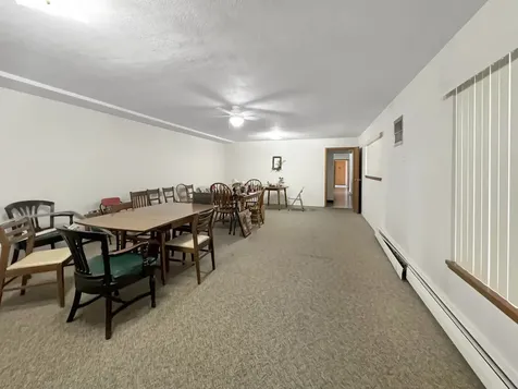 124 North Whistler C4 Avenue Freeport IL 61032