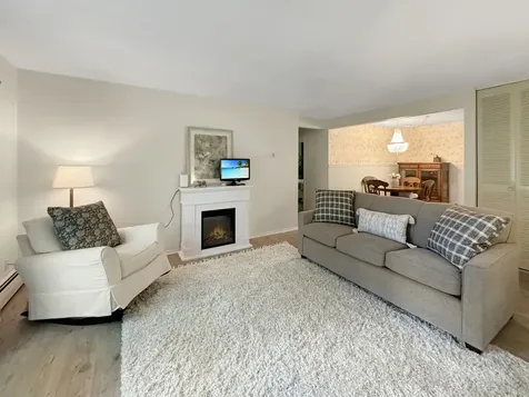 124 North Whistler C4 Avenue Freeport IL 61032