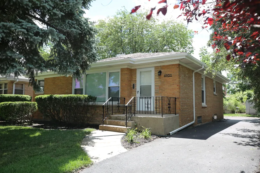 4951 Howard Street Skokie IL 60077