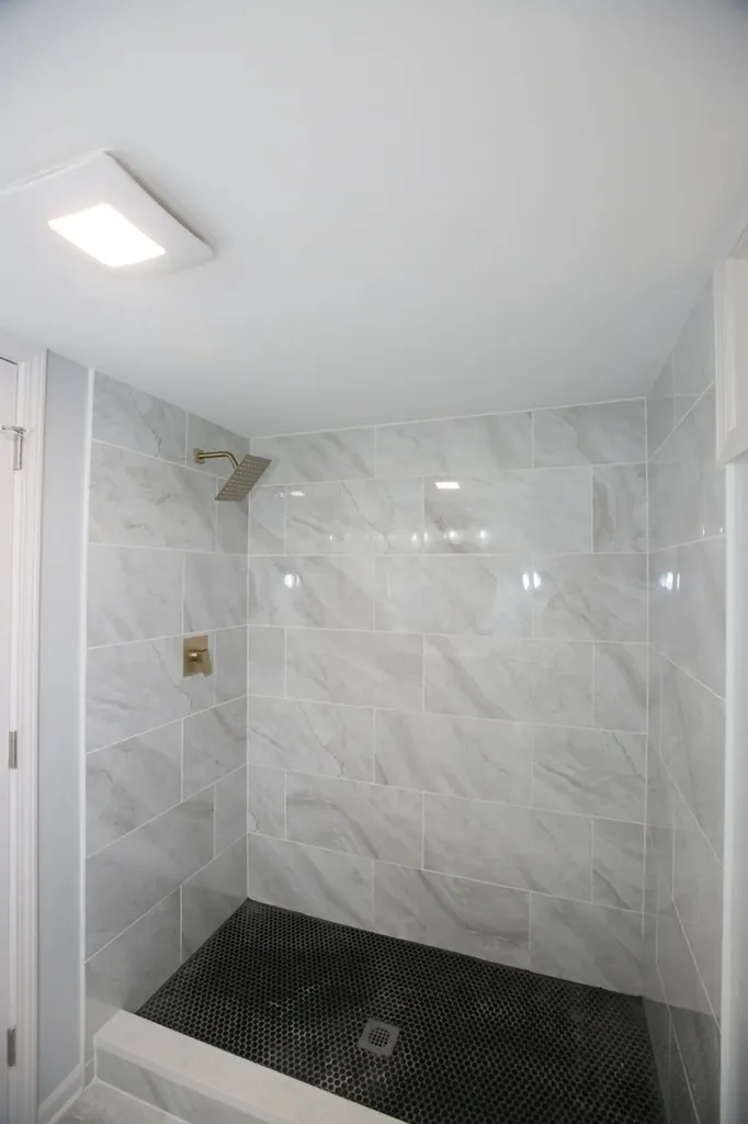4951 Howard Street Skokie IL 60077
