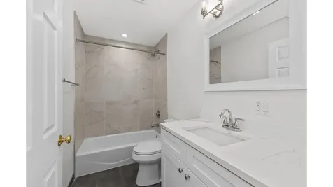 429 South Western Avenue Des Plaines IL 60016