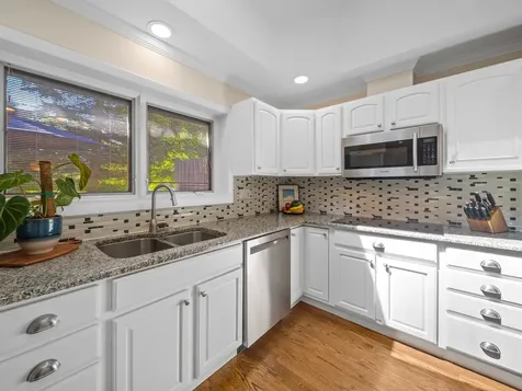 1715 Wildberry Drive Glenview IL 60025