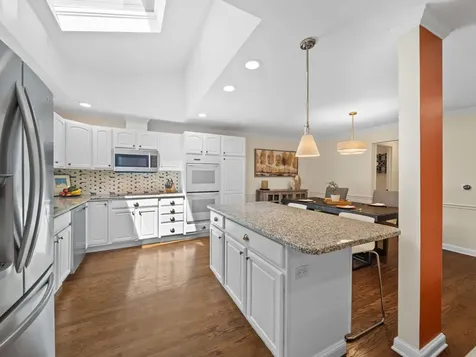 1715 Wildberry Drive Glenview IL 60025