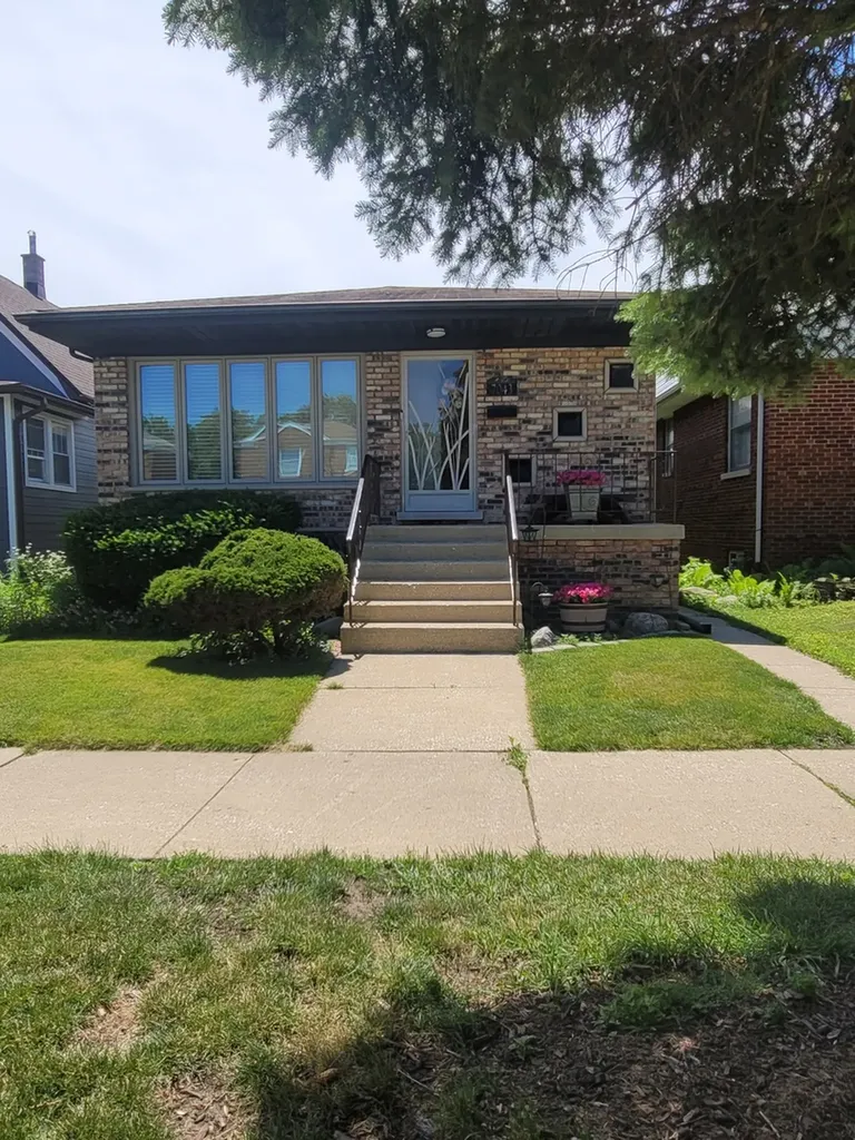 7043 40TH Street Stickney IL 60402