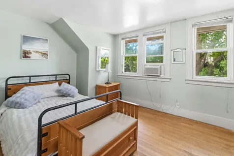 1724 Hovland Court Evanston IL 60201