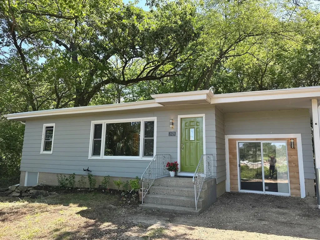 2025 Sherman Boulevard Crystal Lake IL 60014
