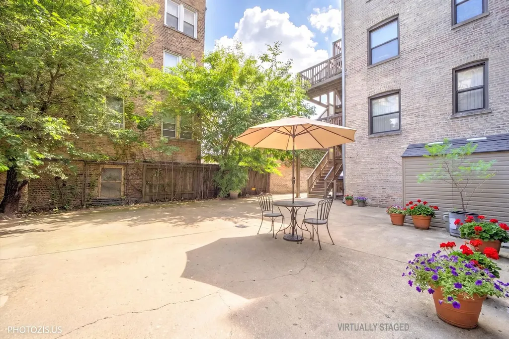 6254 North Bell Avenue Chicago IL 60659