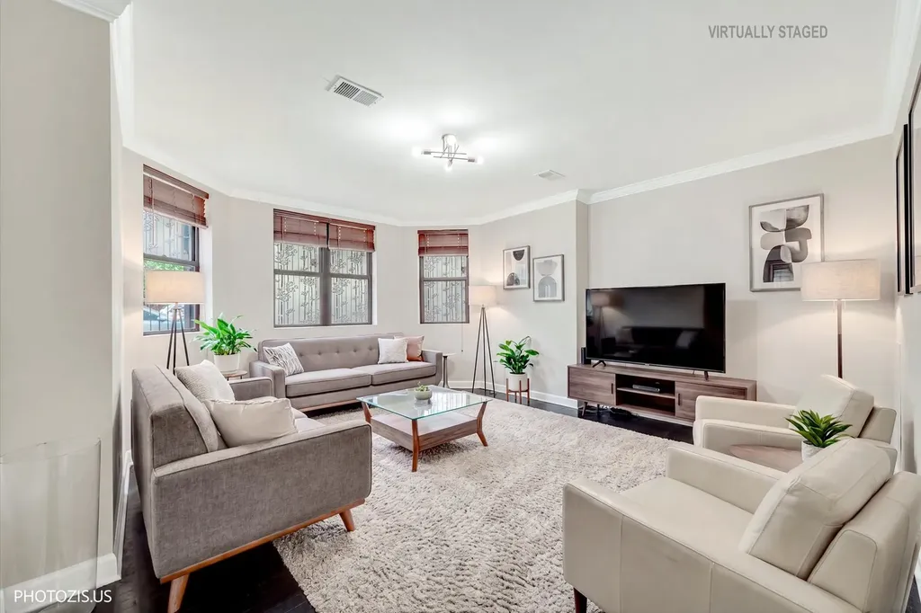 6254 North Bell Avenue Chicago IL 60659