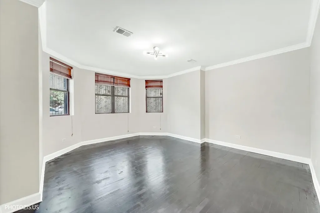 6254 North Bell Avenue Chicago IL 60659