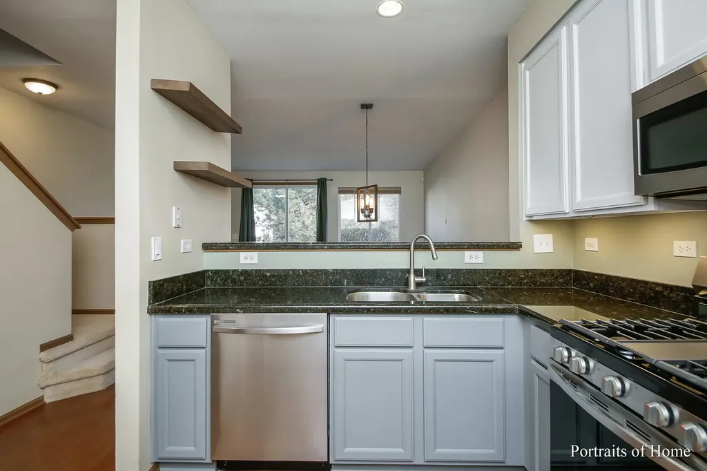 2010 Fulham Drive Naperville IL 60564