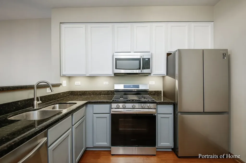 2010 Fulham Drive Naperville IL 60564