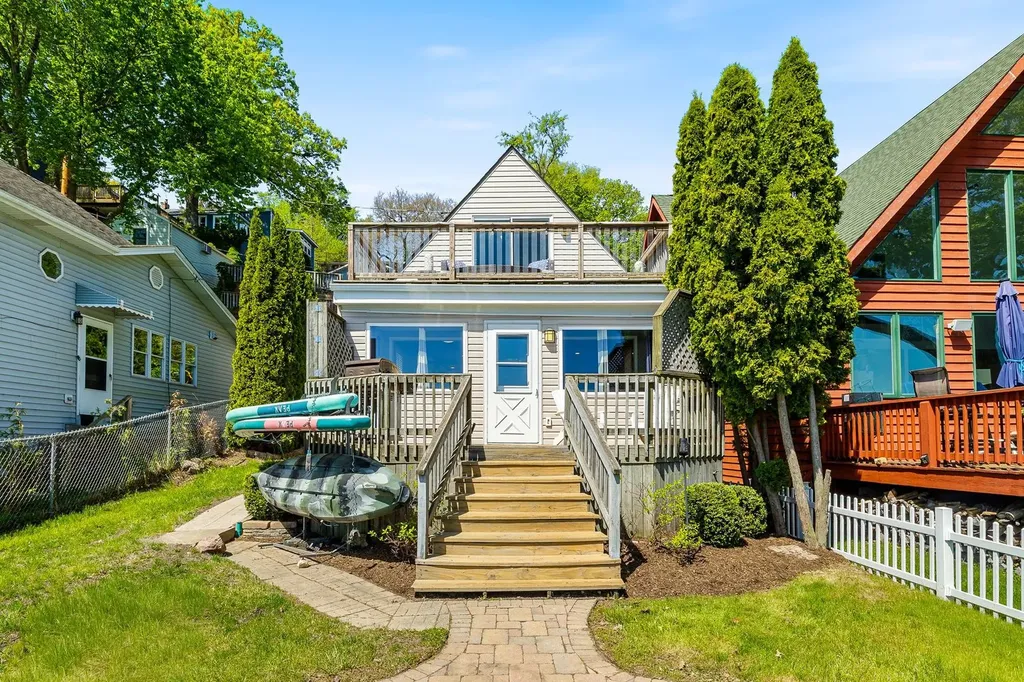 107 Hillside Court Fox Lake IL 60020
