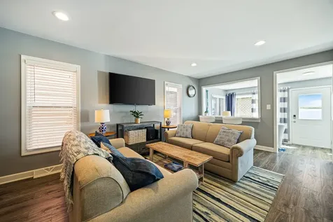 107 Hillside Court Fox Lake IL 60020