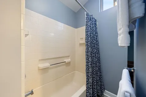 107 Hillside Court Fox Lake IL 60020