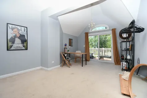 21 North Herbert Road Riverside IL 60546