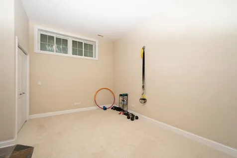 21 North Herbert Road Riverside IL 60546