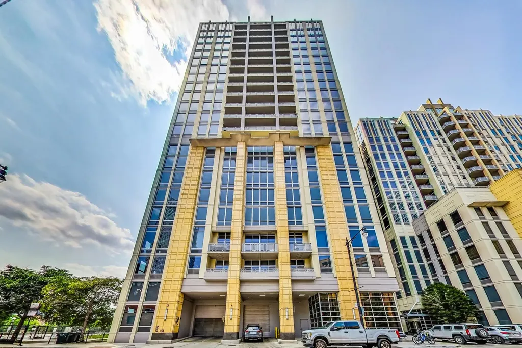 700 North Larrabee Street Chicago IL 60654