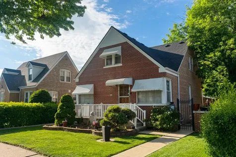3844 West 61st Street Chicago IL 60629
