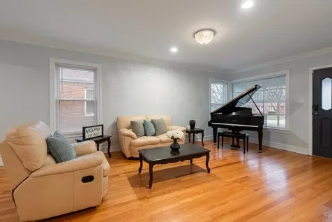 3844 West 61st Street Chicago IL 60629
