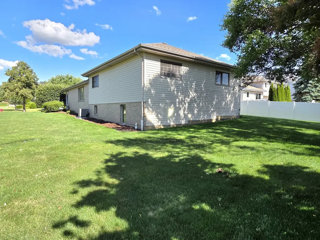 601 Lisson New Lenox IL 60451