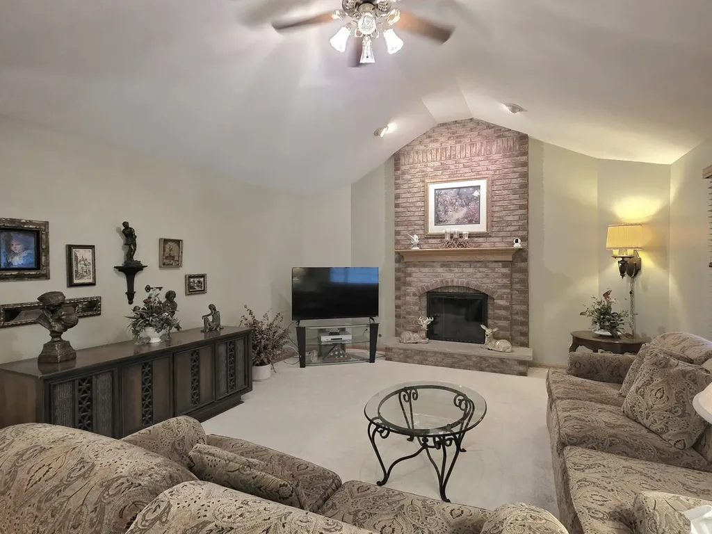 601 Lisson New Lenox IL 60451