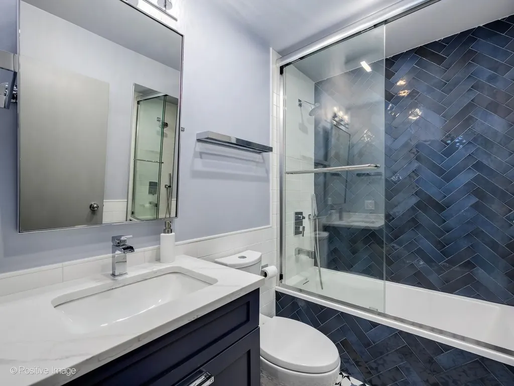 1740 North Clark Street Chicago IL 60614