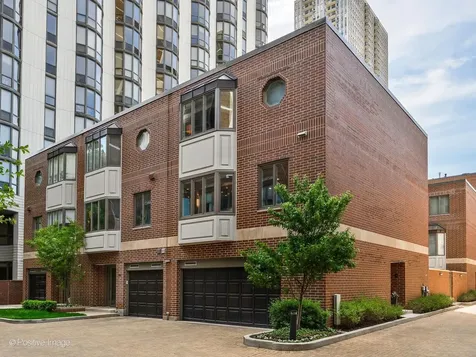 1740 North Clark Street Chicago IL 60614