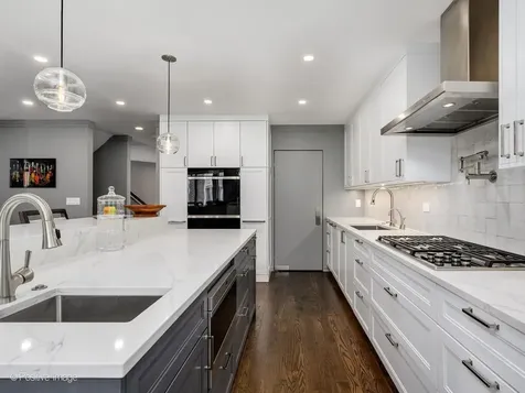 1740 North Clark Street Chicago IL 60614